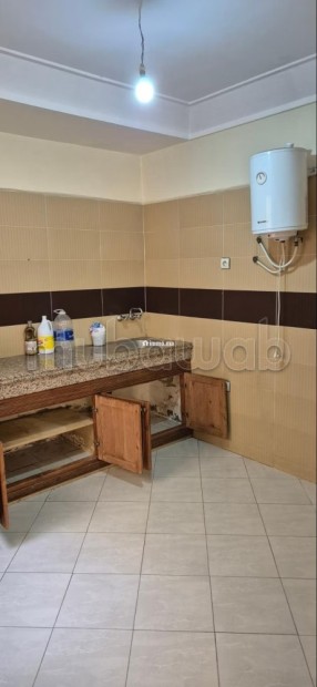 Louez cet appartement à Smaâla. 2 chambres agréables. Antenne parabolique, résidence sécurisée - Location Immobilier - Settat - photo 8