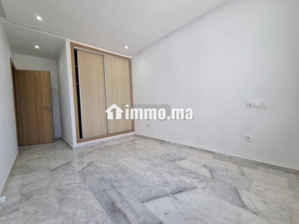 appartement-a-louer-126-m2-a-casablanca-big-10
