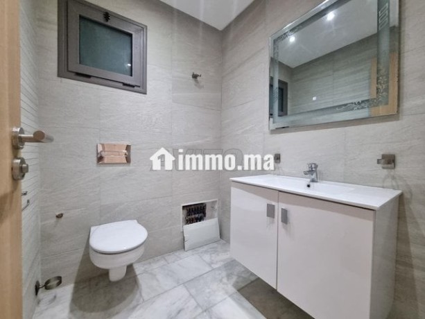 appartement-a-louer-126-m2-a-casablanca-big-11