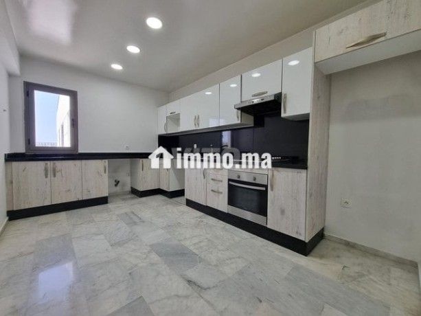 appartement-a-louer-126-m2-a-casablanca-big-7
