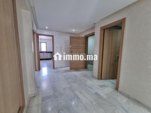 appartement-a-louer-126-m2-a-casablanca-big-8