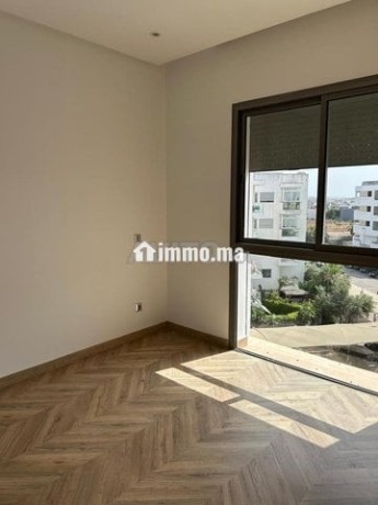 appartement-vide-a-casaview-pour-location-big-5