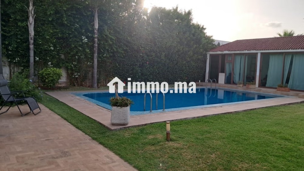 Belle villa à louer proche école américaine - Location Immobilier - Casablanca - photo 1