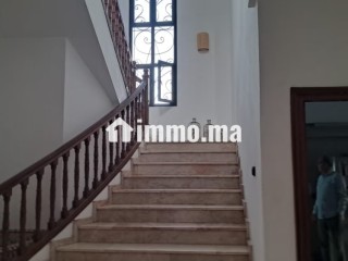Belle villa à louer proche école américaine - Villa à louer - Casablanca