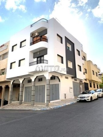 magnifique-maison-commerciale-2-facades-de-135-m2-big-0