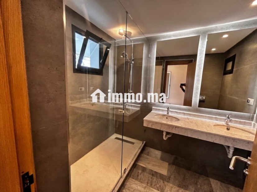 À louer – Spacieux appartement refait à neuf à Hay Riad - Location Immobilier - Rabat - photo 1