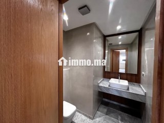 À louer – Spacieux appartement refait à neuf à Hay Riad - Appartement à louer - Rabat