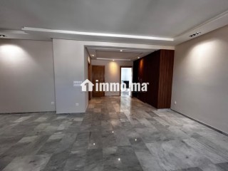 À louer – Spacieux appartement refait à neuf à Hay Riad - Appartement à louer - Rabat