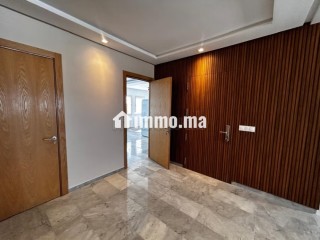 À louer – Spacieux appartement refait à neuf à Hay Riad - Appartement à louer - Rabat