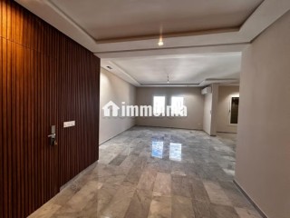 À louer – Spacieux appartement refait à neuf à Hay Riad - Appartement à louer - Rabat