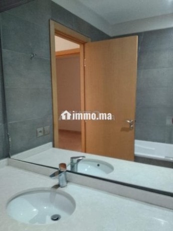appartement-a-louer-120-m2-a-casablanca-big-2