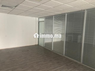 excellent-plateau-bureau