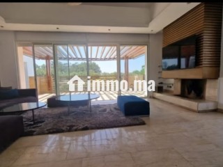 Villa avec piscine à la location à bouskoura - Villa à louer