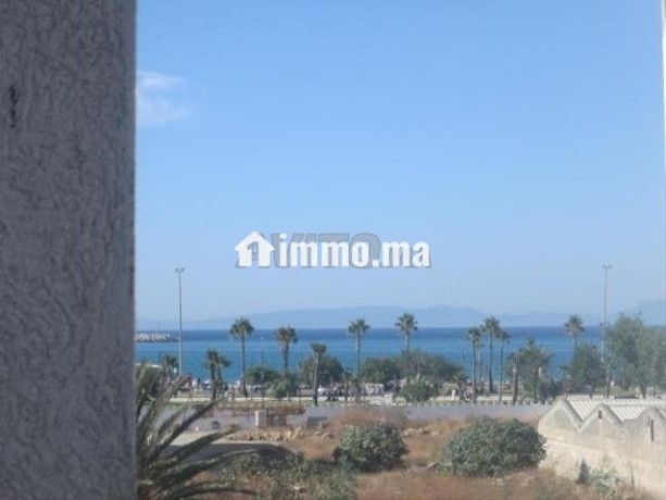 appartement-a-cote-de-lhotel-hilton-et-la-plage-big-1