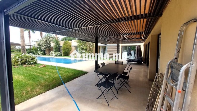 belle-villa-front-golf-en-vente-big-10