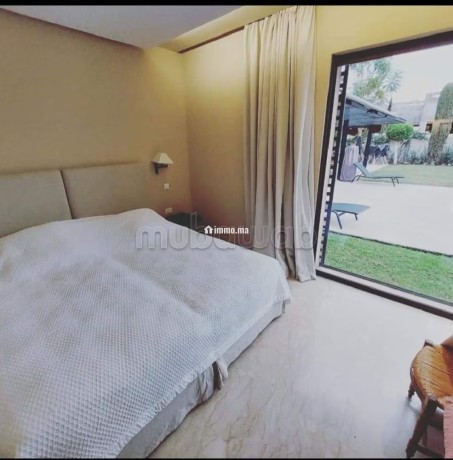 belle-villa-front-golf-en-vente-big-3