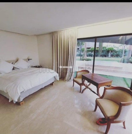 belle-villa-front-golf-en-vente-big-8