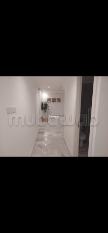 appartement-avec-piscine-big-3