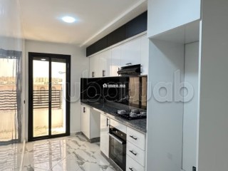 Bel appartement à vendre à Berrechid. 3 pièces. Système de parabole et salon marocain - Appartement à vendre - Berrechid