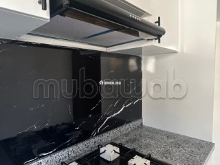 Bel appartement à vendre à Berrechid. 3 pièces. Système de parabole et salon marocain - Appartement à vendre - Berrechid