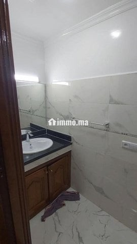 À 2 mars Appartement à louer vide de 130 m² - Location Immobilier - Casablanca - photo 6