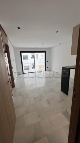 les-princesses-location-studio-balcon-big-1