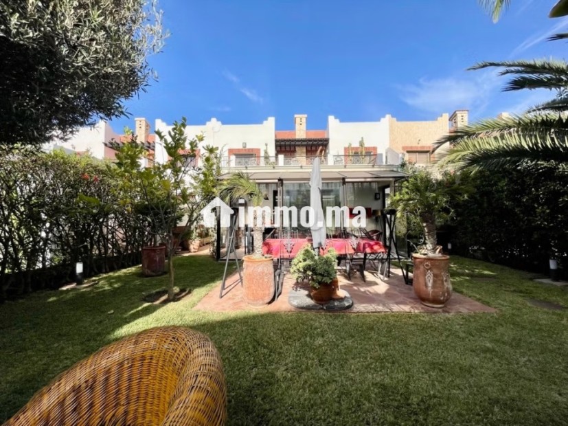 Élégante Villa avec jardin paysager proche Golfs - Vente Immobilier - Agadir - photo 1