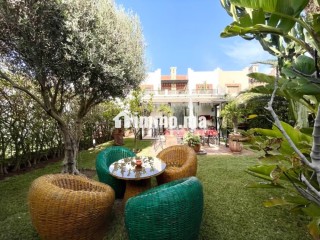 Élégante Villa avec jardin paysager proche Golfs - Villa à vendre - Agadir