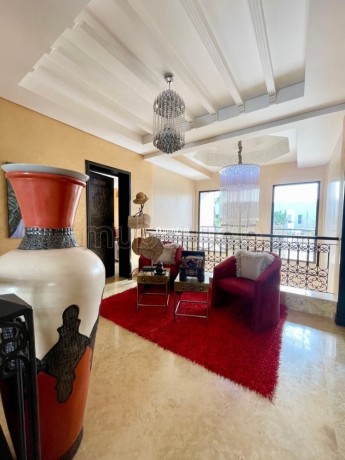 elegante-villa-avec-jardin-paysager-proche-golfs-big-18