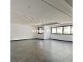 des-plateaux-de-bureaux-small-0