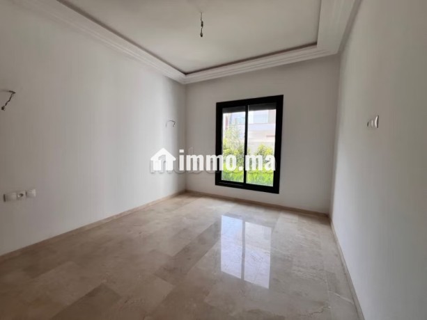 louez-cet-appartement-a-manzah-3-chambres-piscine-climatisation-big-5