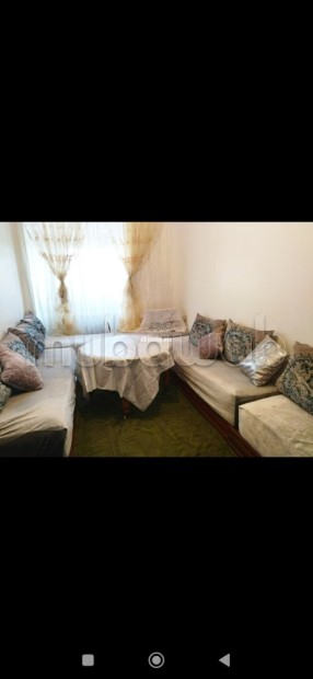 Vend appartement à Hay Moulay Rachid 1.2 grandes pièces. Salon traditionnel et porte blindée - Vente Immobilier - Casablanca - photo 3