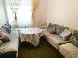 Vend appartement à Hay Moulay Rachid 1.2 grandes pièces. Salon traditionnel et porte blindée - Appartement à vendre - Casablanca