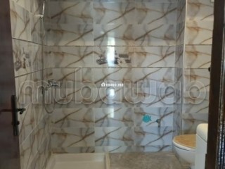 Vend appartement à Hay Moulay Rachid 1.2 grandes pièces. Salon traditionnel et porte blindée - Appartement à vendre - Casablanca