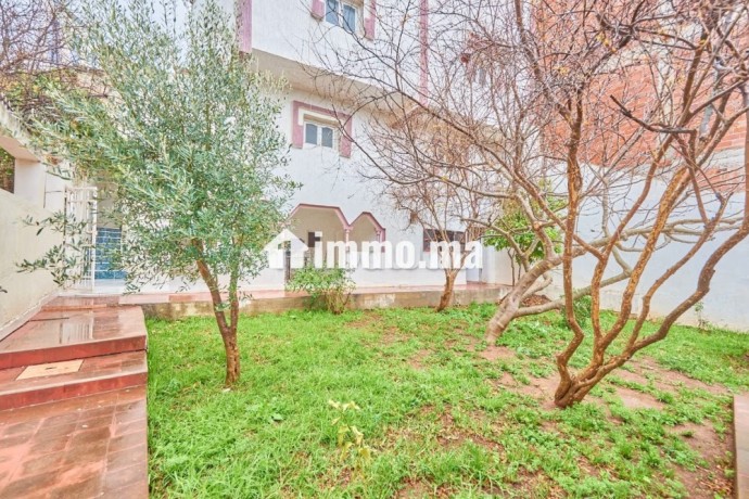 villa-titree-562-m2-sur-avenue-principale-big-8