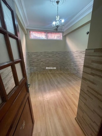 bel-appartement-en-location-a-la-floride-3-chambres-agreables-porte-blindee-salon-marocain-traditionnel-big-0