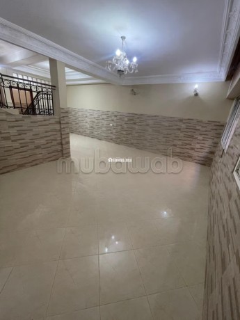 bel-appartement-en-location-a-la-floride-3-chambres-agreables-porte-blindee-salon-marocain-traditionnel-big-10