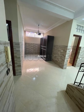 bel-appartement-en-location-a-la-floride-3-chambres-agreables-porte-blindee-salon-marocain-traditionnel-big-15