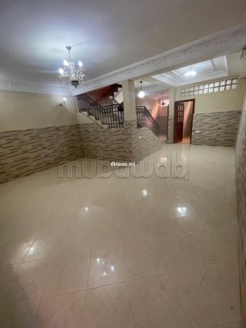 bel-appartement-en-location-a-la-floride-3-chambres-agreables-porte-blindee-salon-marocain-traditionnel-big-3