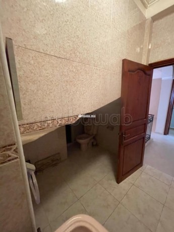 bel-appartement-en-location-a-la-floride-3-chambres-agreables-porte-blindee-salon-marocain-traditionnel-big-6