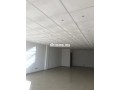 location-plateaux-bureaux-vide-small-4