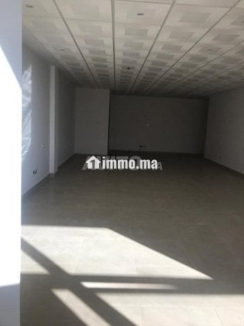 location-plateaux-bureaux-vide-big-2