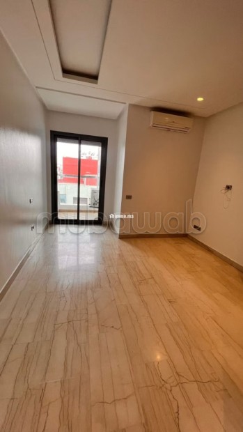 Appartement en location à Maârif. 2 chambres. Ascenseur et terrasse - Location Immobilier - Casablanca - photo 2