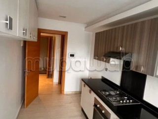Appartement en location à Maârif. 2 chambres. Ascenseur et terrasse - Appartement à louer - Casablanca