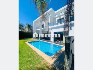 Villa meublé piscine à la location à bouskoura - Villa à louer