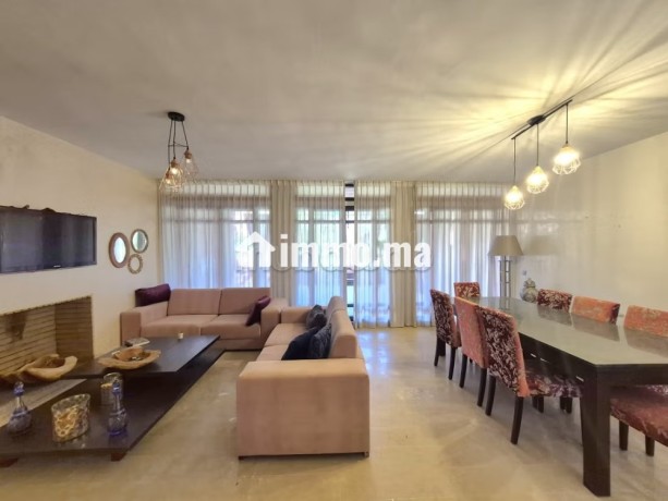 charmant-appartement-de-199m2-a-louer-meuble-avec-piscine-big-2