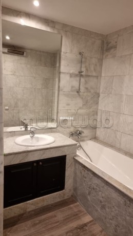 duplex-avec-terrasse-a-la-location-a-racine-big-13