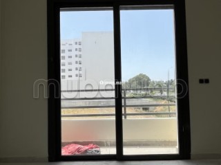 Appartement à vendre à Ain Dorbane. 2 chambres agréables. Ascenseur et places de parking - Appartement à vendre - Autre