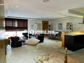 Racine Superbe F3 Meublé 96m², Cuisine US - Appartement à louer - Casablanca