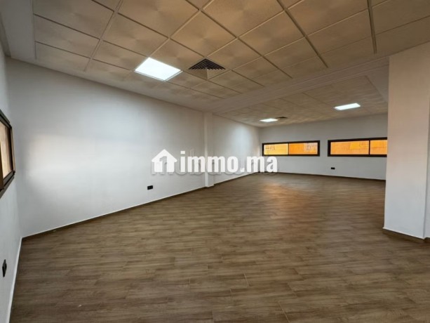 plateaux-immeuble-moderne-big-0